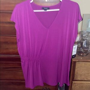 Alfani Magenta Short Sleeve V-Neck Top